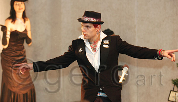 DSC_2130c.jpg