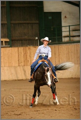 QH061_1194n.jpg (32,8 KB)