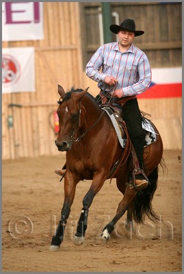 QH061_1290n.jpg (34,5 KB)
