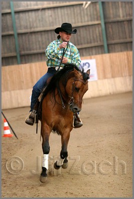 QH061_1325n.jpg (32,9 KB)