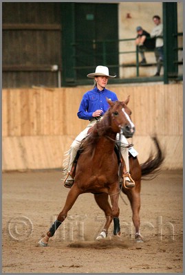 QH061_1337n.jpg (32,5 KB)
