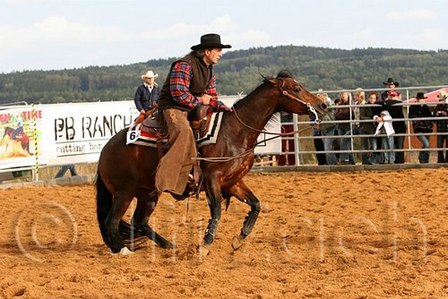 QH062_1023n.jpg