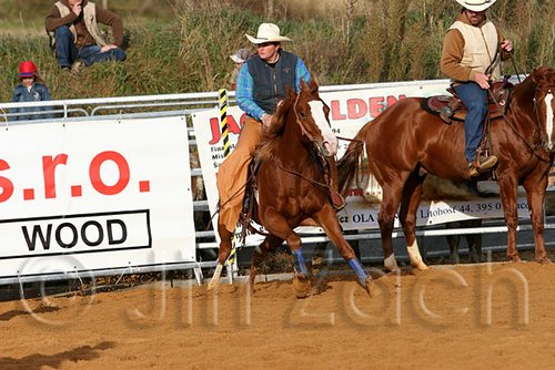 QH062_1106n.jpg
