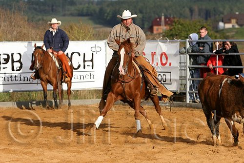 QH062_1241n.jpg