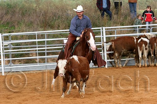QH062_1266n.jpg