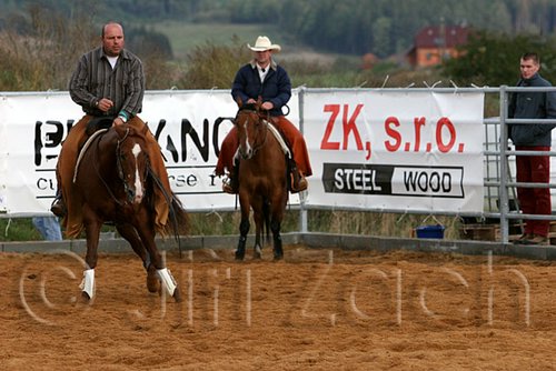 QH062_1313n.jpg