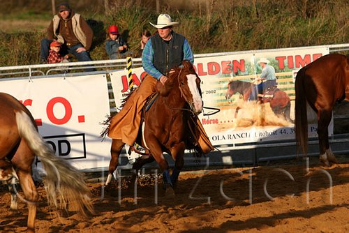 QH062_1456n.jpg