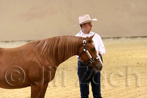 QH062_0443n.jpg