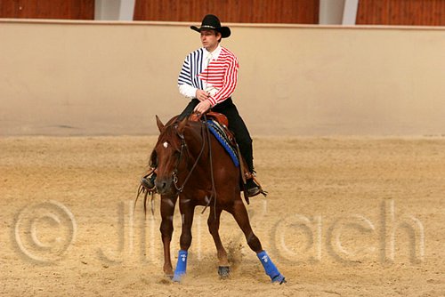 QH062_0808n.jpg