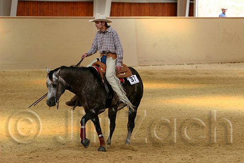 QH062_0843n.jpg