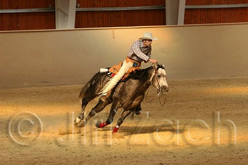 QH062_0853n.jpg