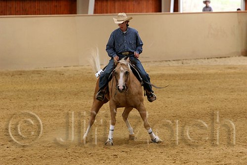QH062_0875n.jpg
