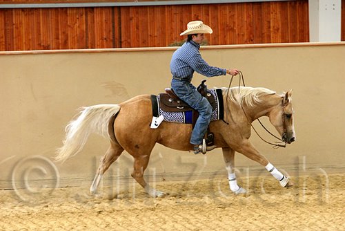 QH062_0894n.jpg