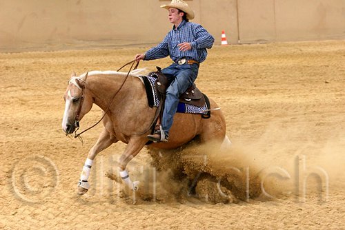 QH062_0901n.jpg
