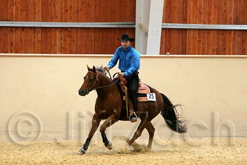 QH062_0523n.jpg