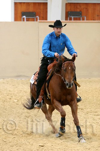 QH062_0527n.jpg