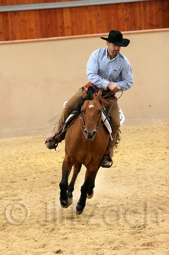 QH062_0554n.jpg