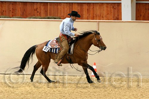 QH062_0559n.jpg