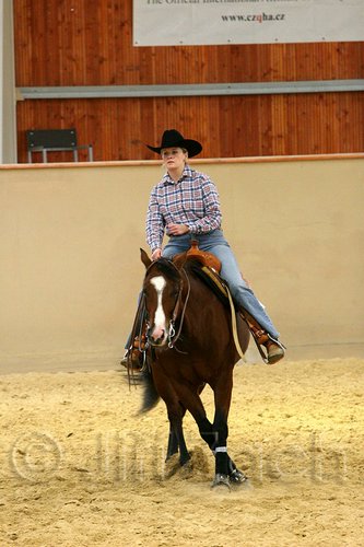 QH062_0586n.jpg
