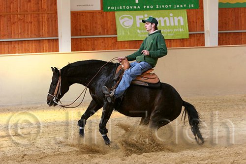 QH062_0103n.jpg