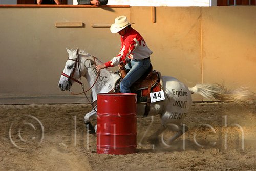 QH062_2647n.jpg