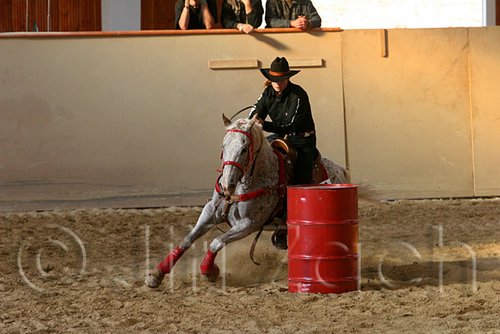 QH062_2663n.jpg