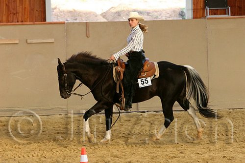 QH062_1751n.jpg