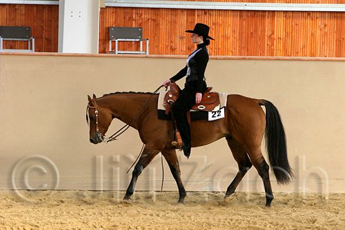 QH062_1808n.jpg