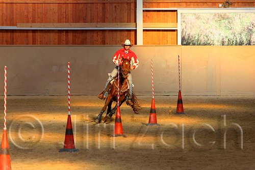 QH062_2688n.jpg