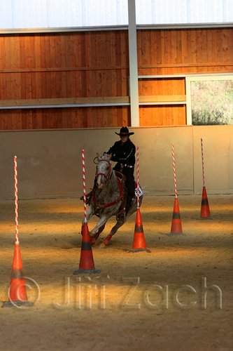 QH062_2695n.jpg