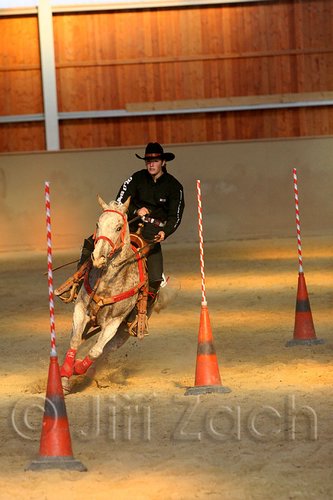 QH062_2700n.jpg