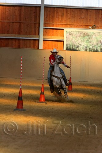 QH062_2705n.jpg