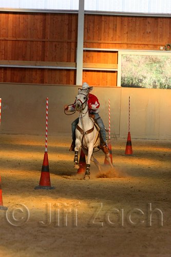 QH062_2706n.jpg