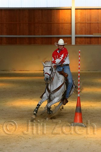 QH062_2715n.jpg