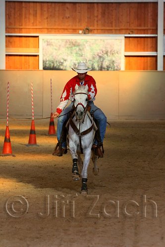 QH062_2718n.jpg