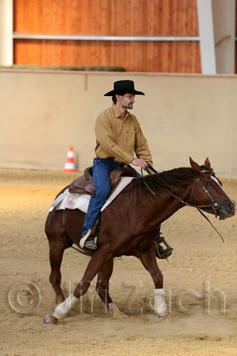 QH062_1869n.jpg
