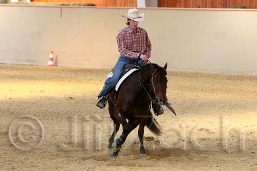 QH062_1985n.jpg