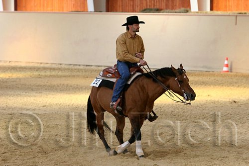 QH062_2011n.jpg