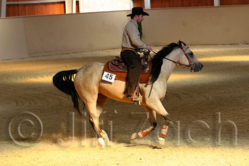 QH062_2156n.jpg