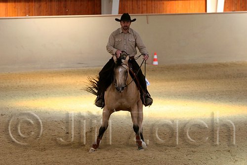 QH062_2158n.jpg