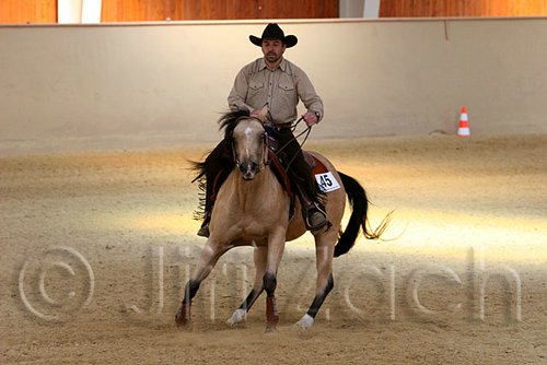 QH062_2161n.jpg