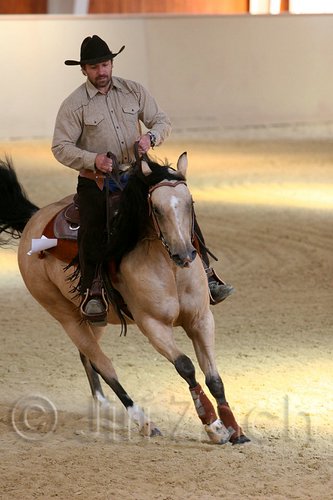 QH062_2172n.jpg