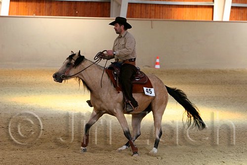 QH062_2173n.jpg