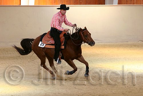 QH062_2201n.jpg