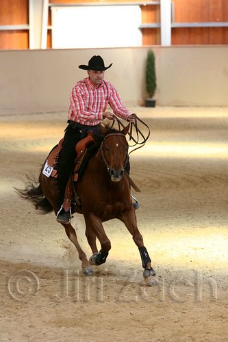 QH062_2202n.jpg