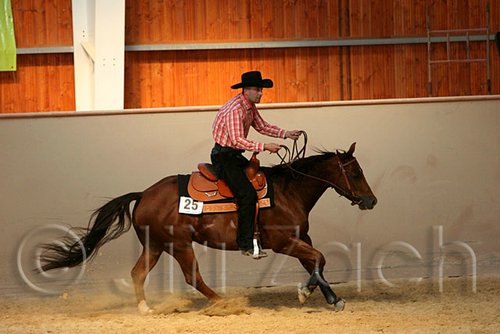 QH062_2205n.jpg