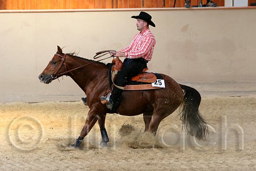 QH062_2221n.jpg