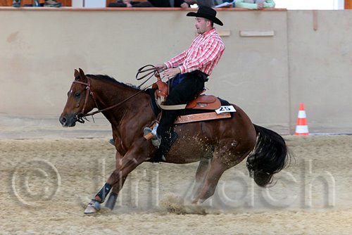 QH062_2224n.jpg