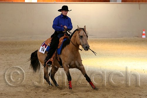 QH062_2242n.jpg