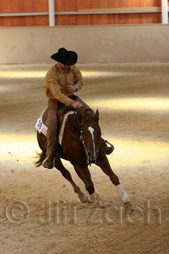 QH062_2261n.jpg